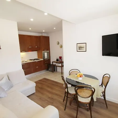 Nyaraló House Punta Ii *